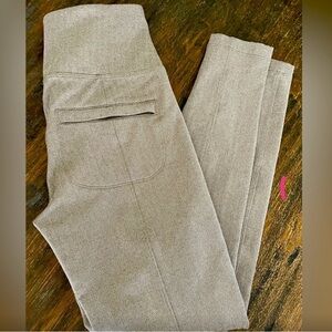 Athletes Tan/Brown Leggings XS with Pockets EUC